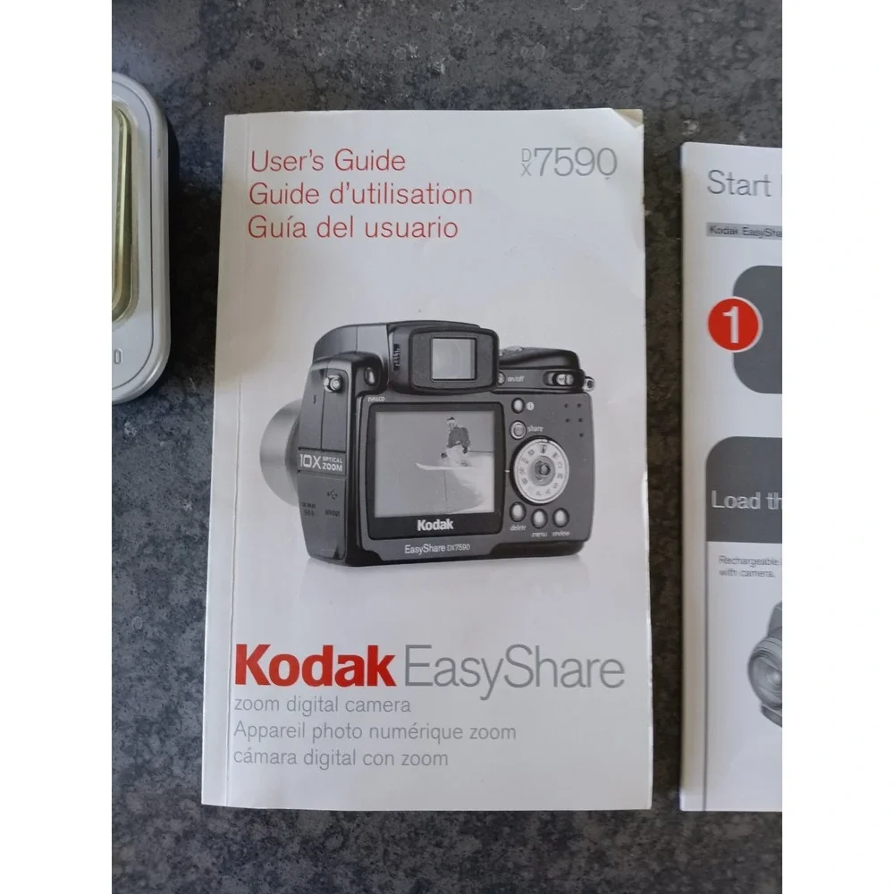 Kodak EasyShare DX7590 5.0MP 10x Zoom Digital Camera + Dock And Manuals